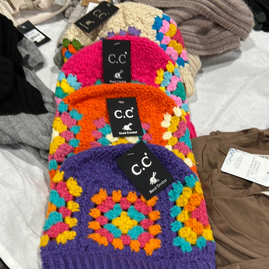 CC BEANIE KNIT HAT