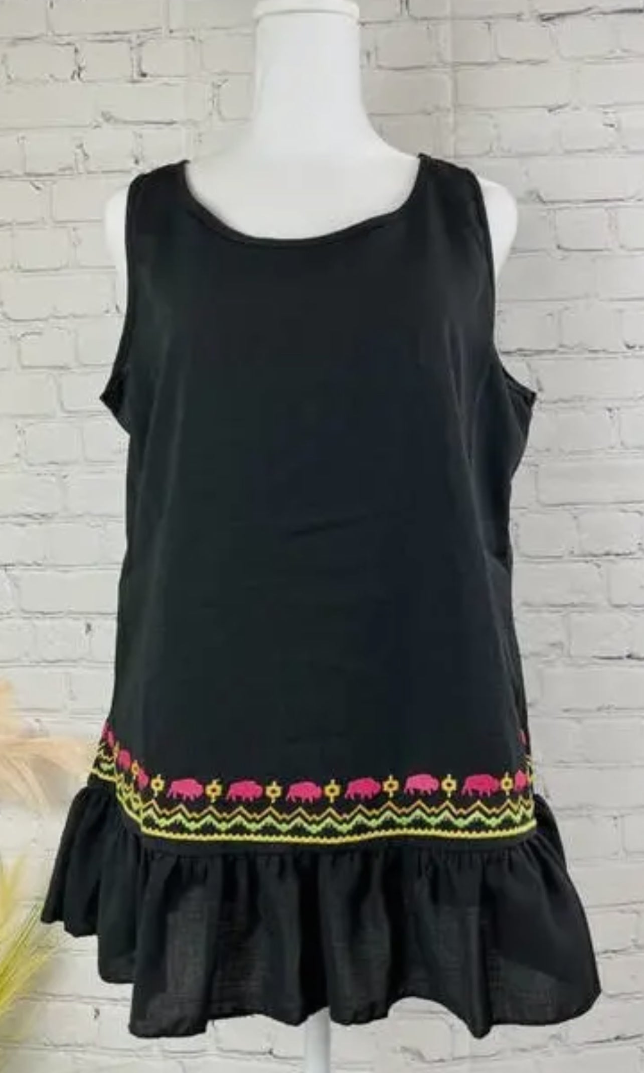 Merigold Kiss Black Buffalo Top