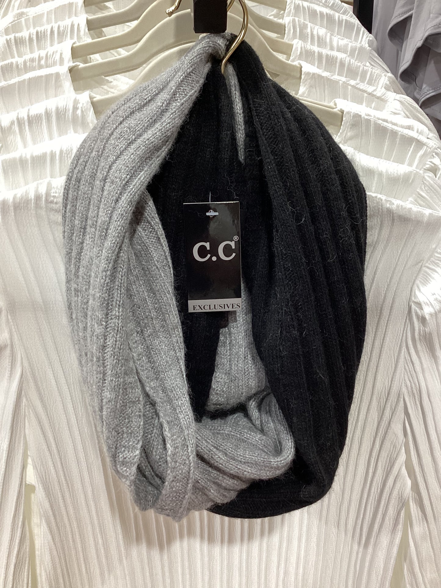 CC Two-Toned Ribbed Knit Infinity Scarf